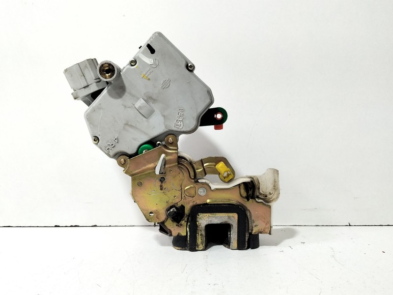 Recambio de cerradura puerta trasera derecha para nissan terrano ii (r20) 2.7 tdi 4wd referencia OEM IAM 8255250J00  