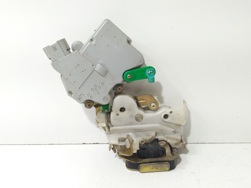 Recambio de cerradura puerta trasera izquierda para nissan terrano ii (r20) 2.7 tdi 4wd referencia OEM IAM 8255350J01  