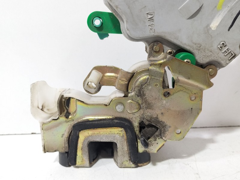 Recambio de cerradura puerta trasera izquierda para nissan terrano ii (r20) 2.7 tdi 4wd referencia OEM IAM 8255350J01  