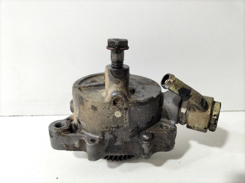 Recambio de depresor freno / bomba vacio para nissan terrano ii (r20) 2.7 tdi 4wd referencia OEM IAM 146507T401  