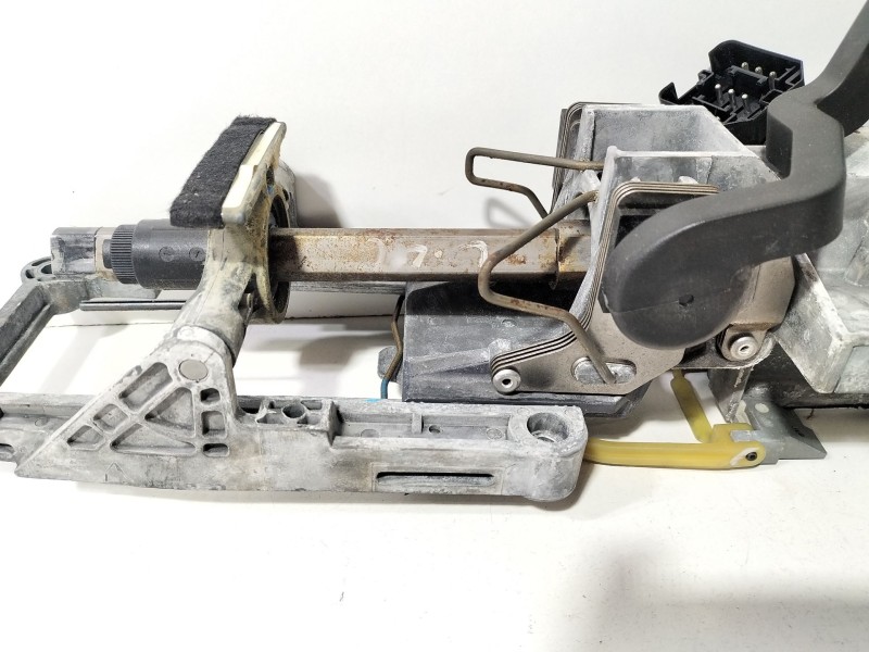Recambio de columna direccion para mini mini (r50, r53) one referencia OEM IAM 32306781941  