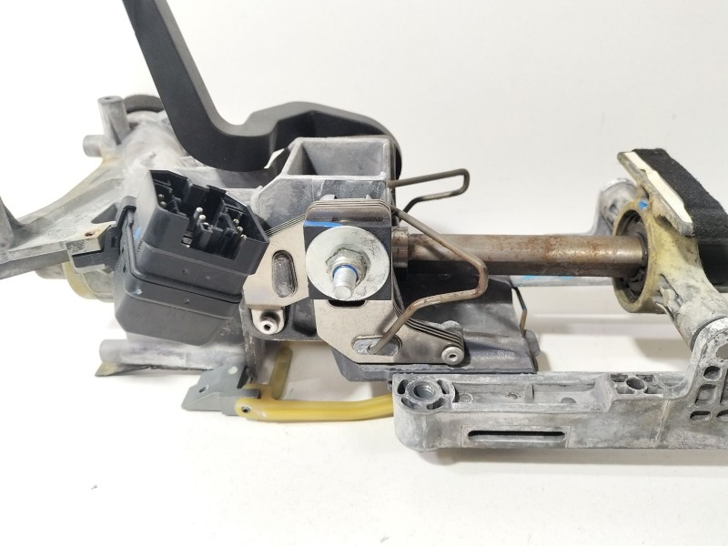 Recambio de columna direccion para mini mini (r50, r53) one referencia OEM IAM 32306781941  