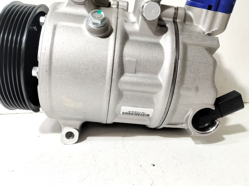 Recambio de compresor aire acondicionado para volkswagen golf v (1k1) 2.0 tdi 16v referencia OEM IAM 1K0820808B  