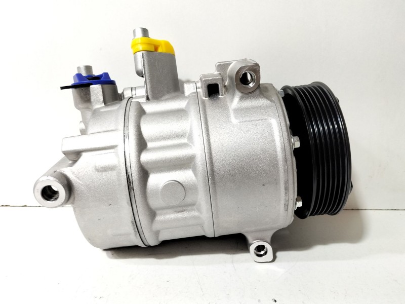 Recambio de compresor aire acondicionado para volkswagen golf v (1k1) 2.0 tdi 16v referencia OEM IAM 1K0820808B  