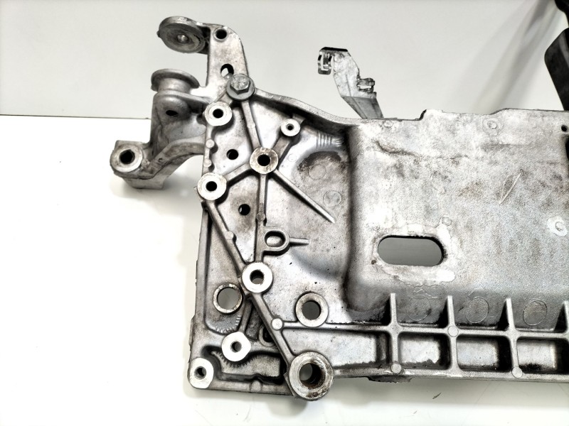 Recambio de cuna motor para skoda octavia ii (1z3) 1.9 tdi referencia OEM IAM 1K0199369G  