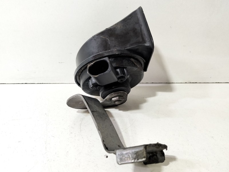 Recambio de claxon para seat leon (1p1) 1.4 tsi referencia OEM IAM 703881157  