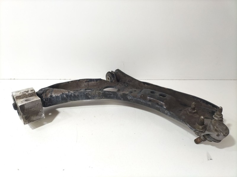 Recambio de brazo suspension inferior delantero izquierdo para seat leon (1p1) 2.0 tdi 16v referencia OEM IAM 1K0407151BD  