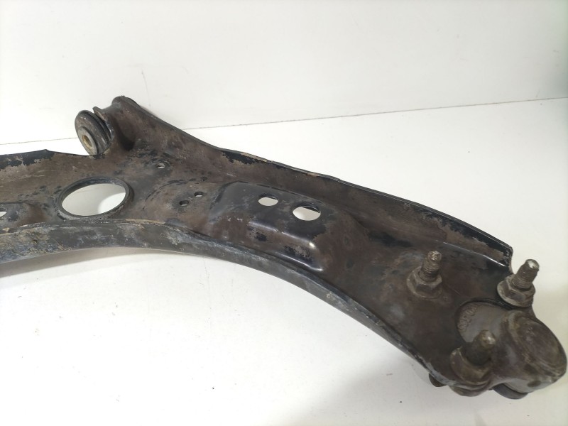 Recambio de brazo suspension inferior delantero izquierdo para seat leon (1p1) 2.0 tdi 16v referencia OEM IAM 1K0407151BD  