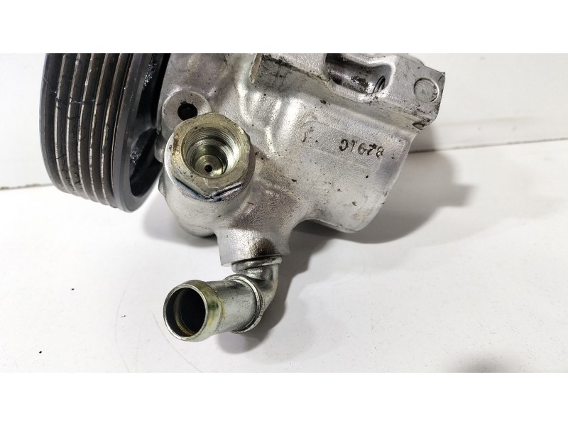 Recambio de bomba direccion para citroën xsara (n1) 2.0 hdi 90 referencia OEM IAM 9631923580  