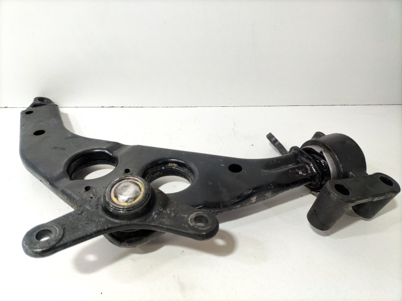 Recambio de brazo suspension inferior delantero derecho para mini mini (r50, r53) one referencia OEM IAM 6757562  