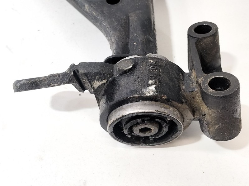 Recambio de brazo suspension inferior delantero derecho para mini mini (r50, r53) one referencia OEM IAM 6757562  
