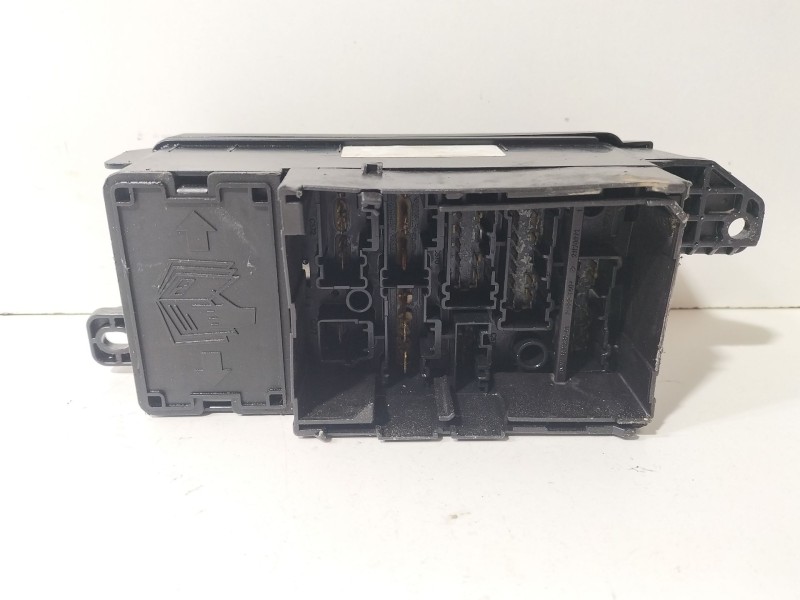 Recambio de caja reles / fusibles para mini mini (r50, r53) one referencia OEM IAM 61131480790  