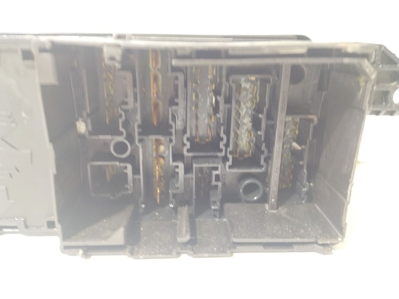 Recambio de caja reles / fusibles para mini mini (r50, r53) one referencia OEM IAM 61131480790  