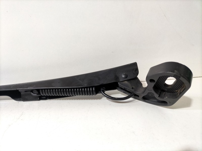 Recambio de brazo limpia delantero izquierdo para seat leon (1p1) 1.4 tsi referencia OEM IAM 1P0955409A  