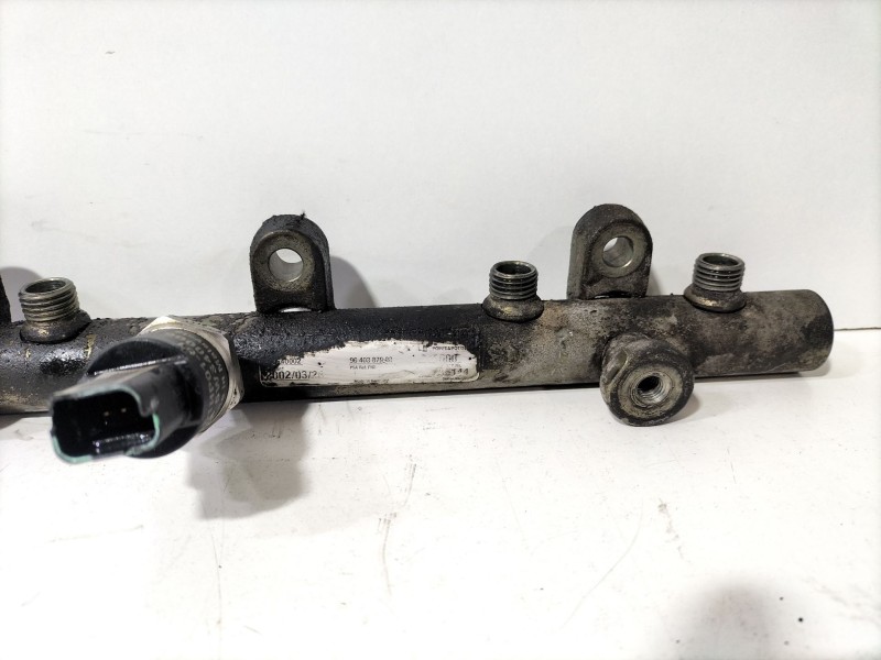 Recambio de rampa inyectora para peugeot 307 (3a/c) 2.0 hdi 90 referencia OEM IAM 9640387980  
