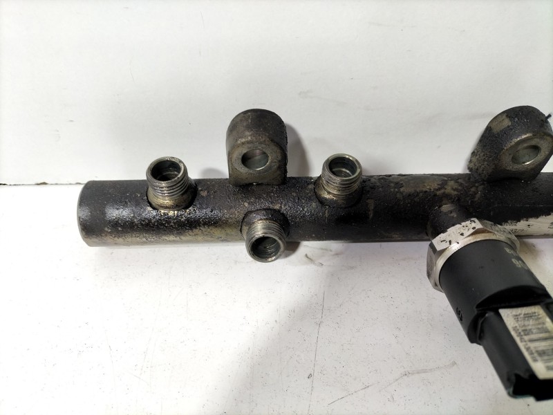 Recambio de rampa inyectora para peugeot 307 (3a/c) 2.0 hdi 90 referencia OEM IAM 9640387980  