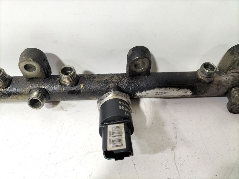 Recambio de rampa inyectora para peugeot 307 (3a/c) 2.0 hdi 90 referencia OEM IAM 9640387980  