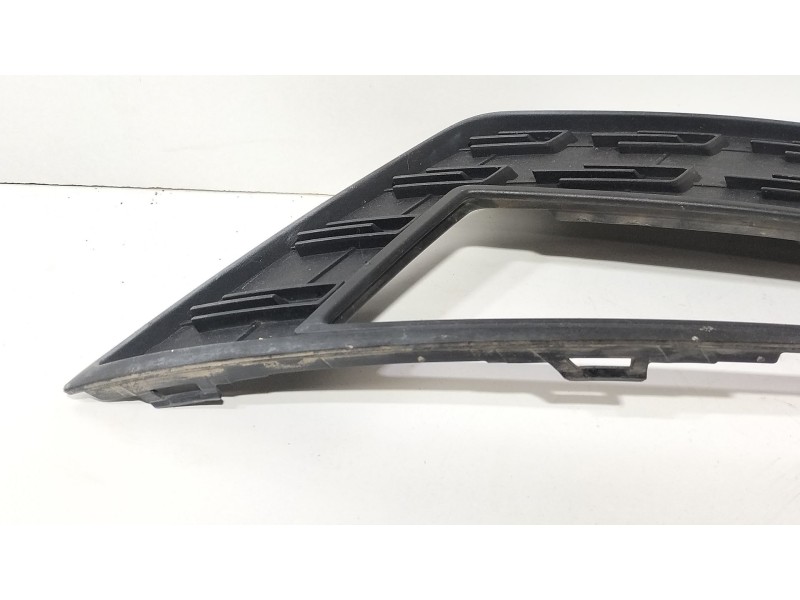 Recambio de moldura para seat leon st (5f8) 1.0 tsi referencia OEM IAM 5F0853666G  