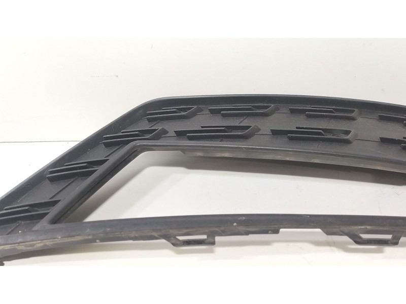 Recambio de moldura para seat leon st (5f8) 1.0 tsi referencia OEM IAM 5F0853666G  