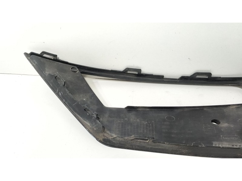 Recambio de moldura para seat leon st (5f8) 1.0 tsi referencia OEM IAM 5F0853666G  