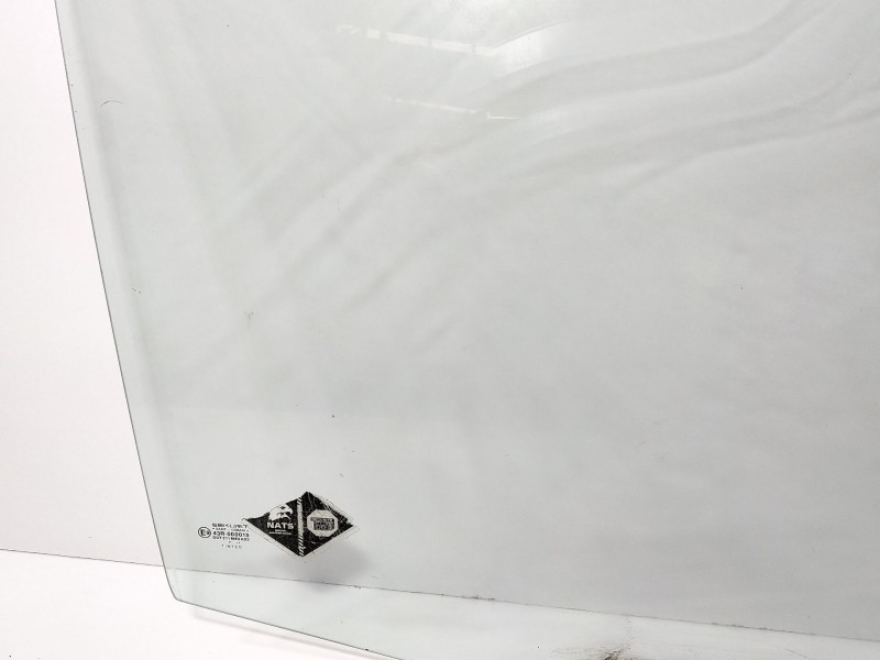 Recambio de luna delantera derecha para nissan terrano ii (r20) 2.7 tdi 4wd referencia OEM IAM td27  