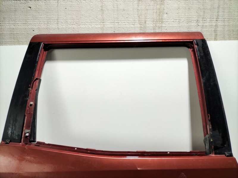 Recambio de puerta trasera derecha para nissan terrano ii (r20) 2.7 tdi 4wd referencia OEM IAM td27  