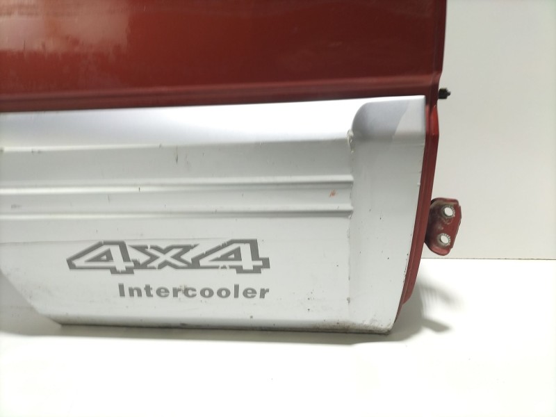 Recambio de puerta trasera derecha para nissan terrano ii (r20) 2.7 tdi 4wd referencia OEM IAM td27  