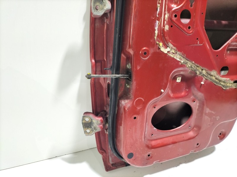 Recambio de puerta trasera derecha para nissan terrano ii (r20) 2.7 tdi 4wd referencia OEM IAM td27  