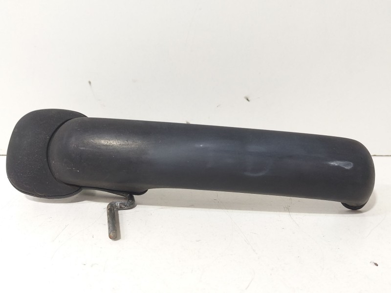 Recambio de maneta exterior trasera derecha para nissan terrano ii (r20) 2.7 tdi 4wd referencia OEM IAM 826060F600  