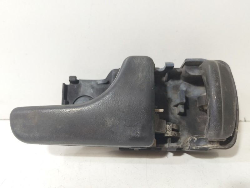 Recambio de maneta interior delantera derecha para nissan terrano ii (r20) 2.7 tdi 4wd referencia OEM IAM 8067090J00  