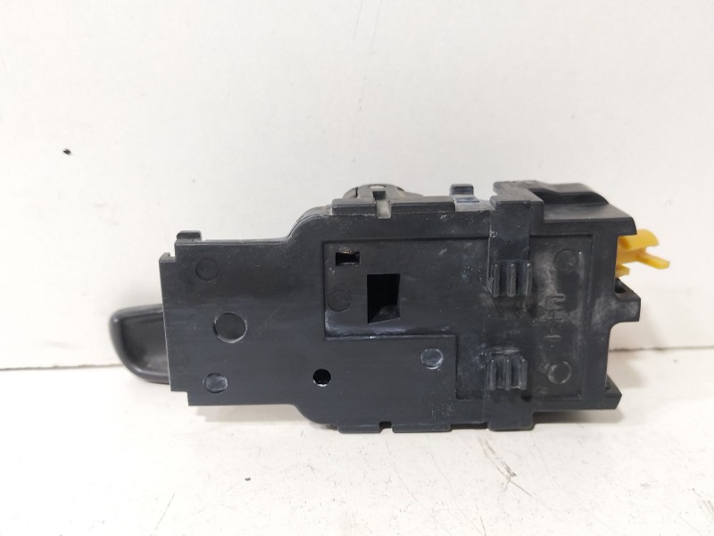 Recambio de maneta interior delantera izquierda para nissan terrano ii (r20) 2.7 tdi 4wd referencia OEM IAM 8067190J00  
