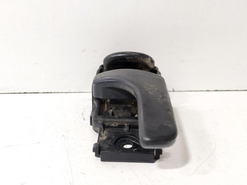 Recambio de maneta interior trasera derecha para nissan terrano ii (r20) 2.7 tdi 4wd referencia OEM IAM 8067090J00  