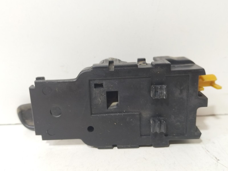 Recambio de maneta interior trasera izquierda para nissan terrano ii (r20) 2.7 tdi 4wd referencia OEM IAM 826070F600  