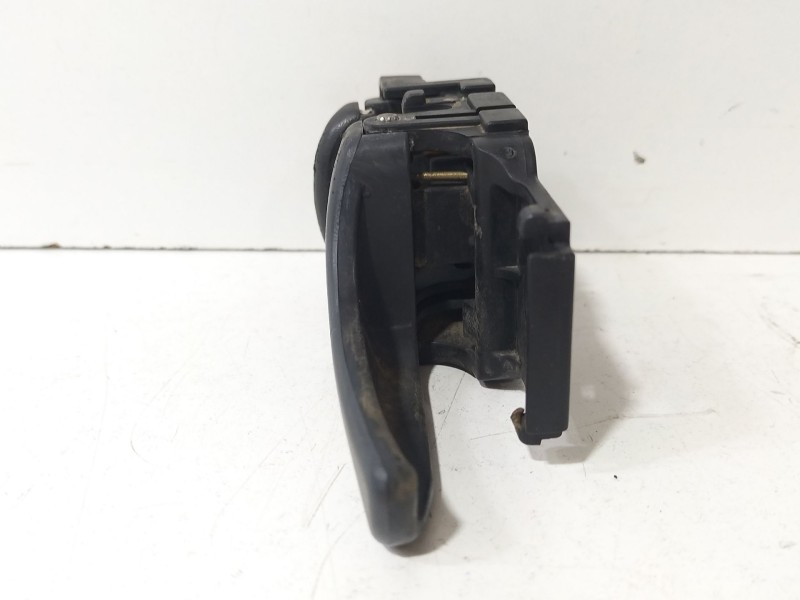 Recambio de maneta interior trasera izquierda para nissan terrano ii (r20) 2.7 tdi 4wd referencia OEM IAM 826070F600  