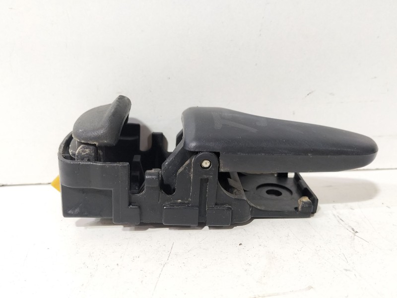 Recambio de maneta interior trasera izquierda para nissan terrano ii (r20) 2.7 tdi 4wd referencia OEM IAM 826070F600  