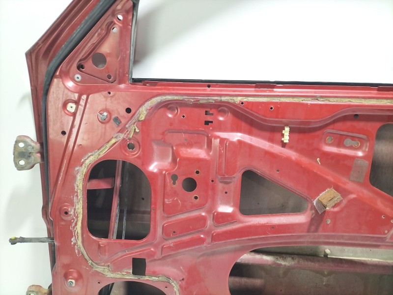 Recambio de puerta delantera derecha para nissan terrano ii (r20) 2.7 tdi 4wd referencia OEM IAM   