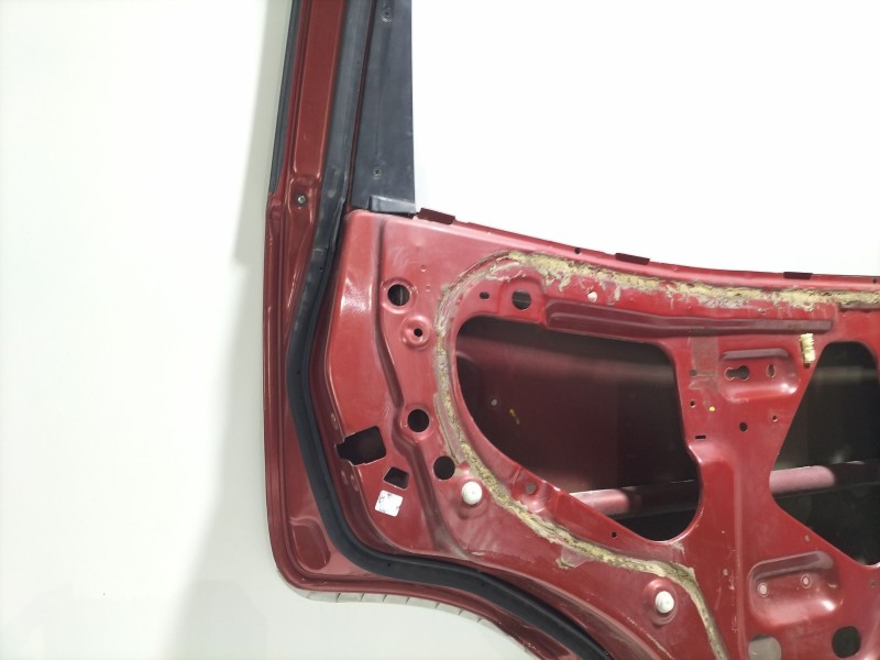 Recambio de puerta trasera izquierda para nissan terrano ii (r20) 2.7 tdi 4wd referencia OEM IAM   