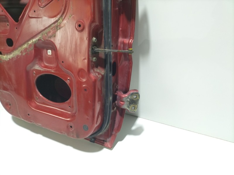 Recambio de puerta trasera izquierda para nissan terrano ii (r20) 2.7 tdi 4wd referencia OEM IAM   