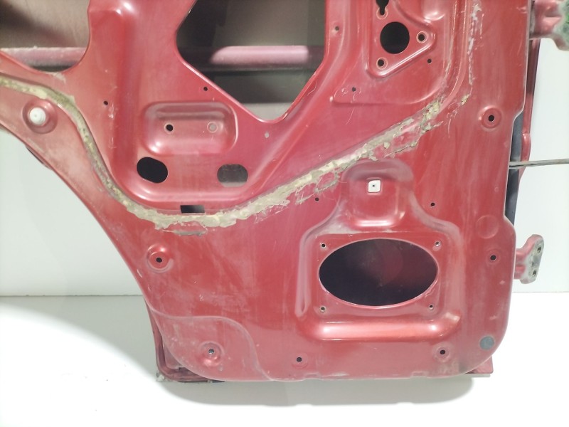 Recambio de puerta trasera izquierda para nissan terrano ii (r20) 2.7 tdi 4wd referencia OEM IAM   