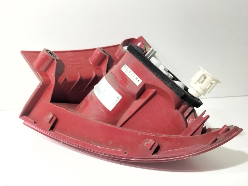 Recambio de piloto trasero izquierdo para seat leon (1p1) 1.4 tsi referencia OEM IAM 1P0945111G  
