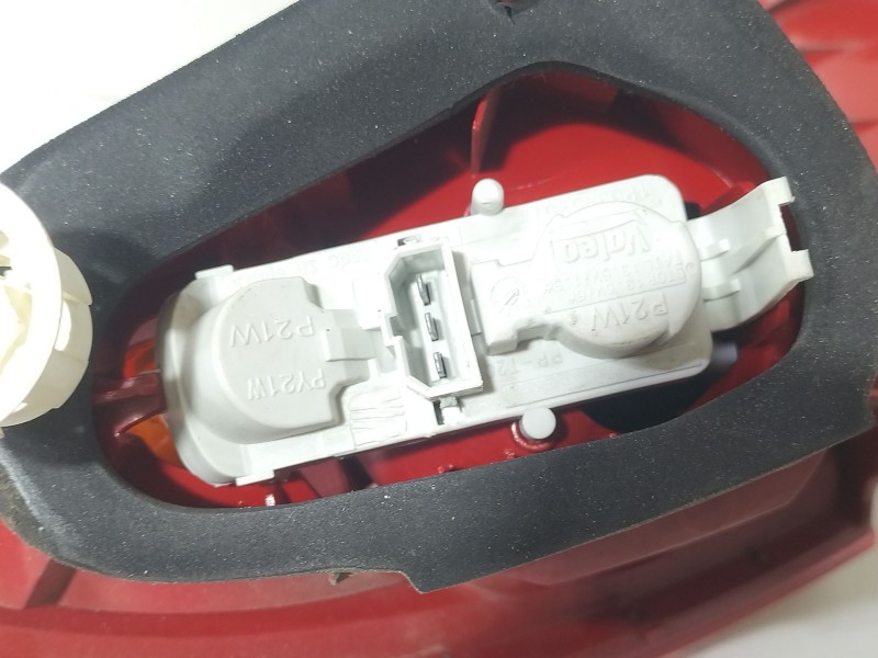 Recambio de piloto trasero izquierdo para seat leon (1p1) 1.4 tsi referencia OEM IAM 1P0945111G  