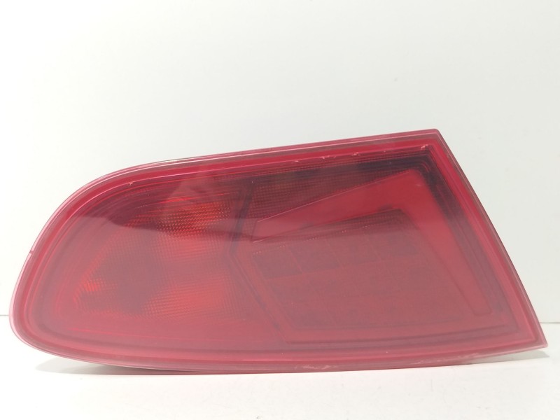 Recambio de piloto trasero izquierdo interior para seat leon (1p1) 1.4 tsi referencia OEM IAM 1P0945093M  