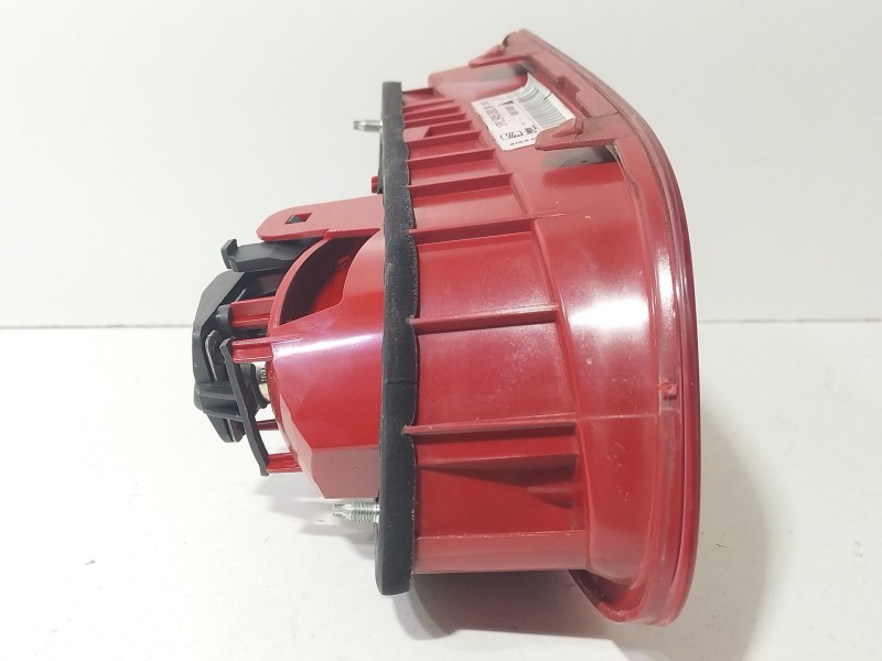 Recambio de piloto trasero izquierdo interior para seat leon (1p1) 1.4 tsi referencia OEM IAM 1P0945093M  