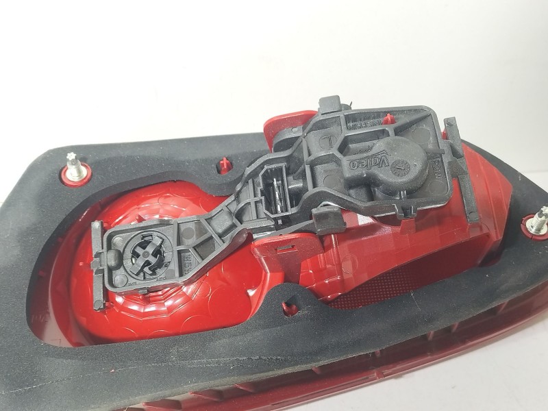 Recambio de piloto trasero izquierdo interior para seat leon (1p1) 1.4 tsi referencia OEM IAM 1P0945093M  