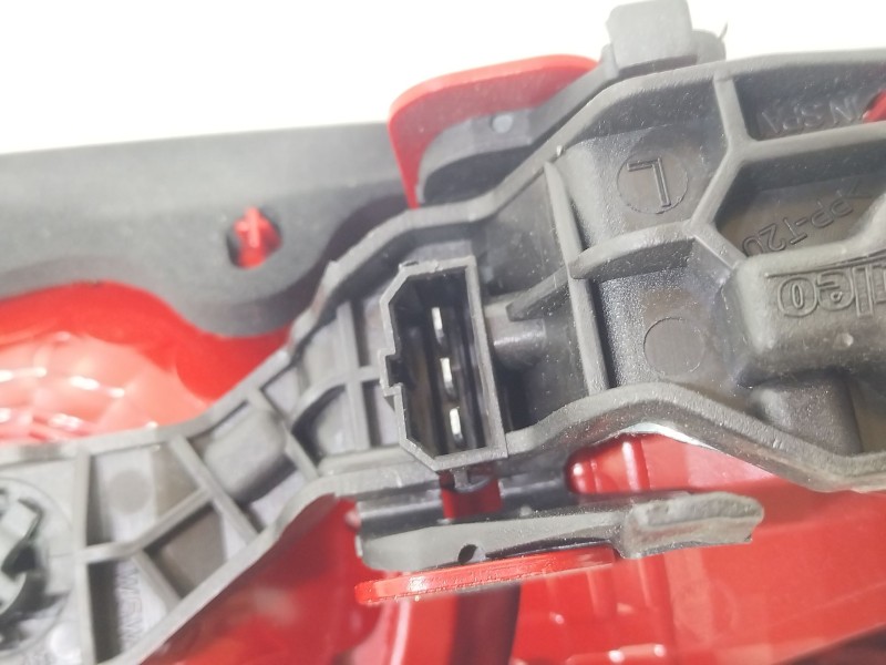 Recambio de piloto trasero izquierdo interior para seat leon (1p1) 1.4 tsi referencia OEM IAM 1P0945093M  