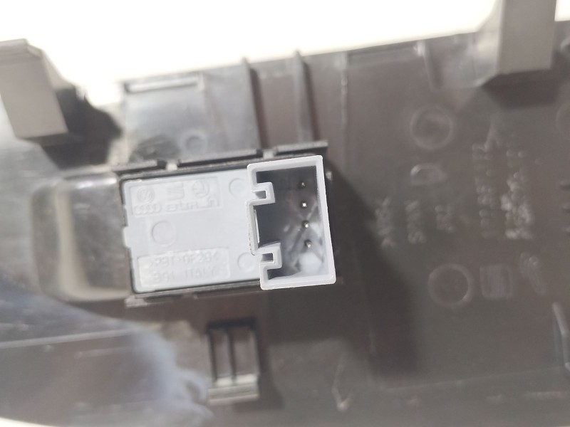 Recambio de mando elevalunas delantero derecho para seat leon (1p1) 1.4 tsi referencia OEM IAM 1P1867172  