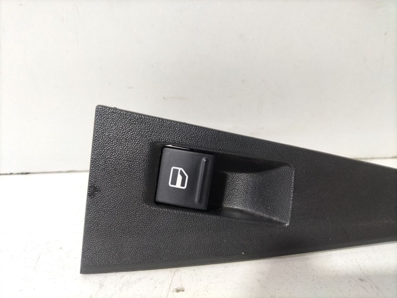 Recambio de mando elevalunas trasero derecho para seat leon (1p1) 1.4 tsi referencia OEM IAM 1P0867228A  