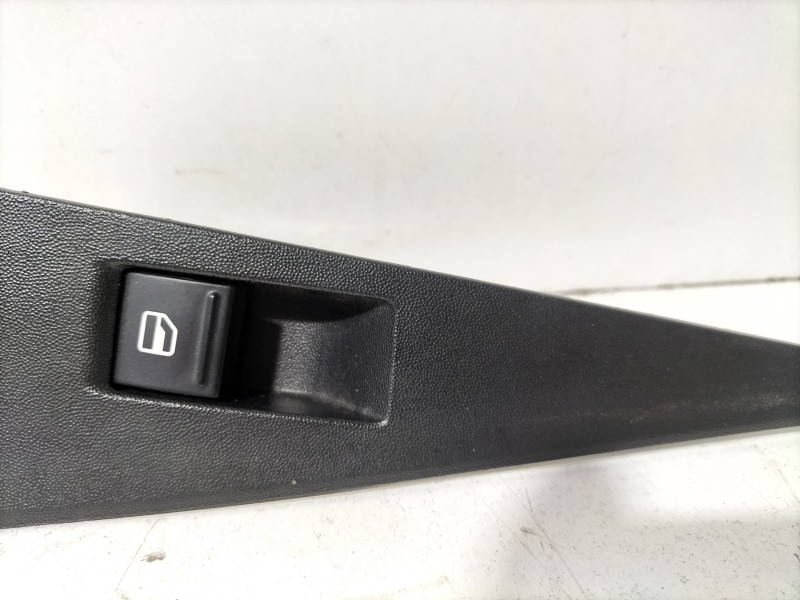 Recambio de mando elevalunas trasero derecho para seat leon (1p1) 1.4 tsi referencia OEM IAM 1P0867228A  