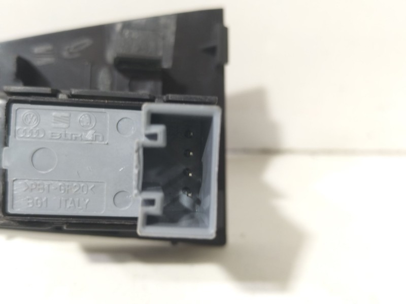 Recambio de mando elevalunas trasero izquierdo para seat leon (1p1) 1.4 tsi referencia OEM IAM 1P0867227A  