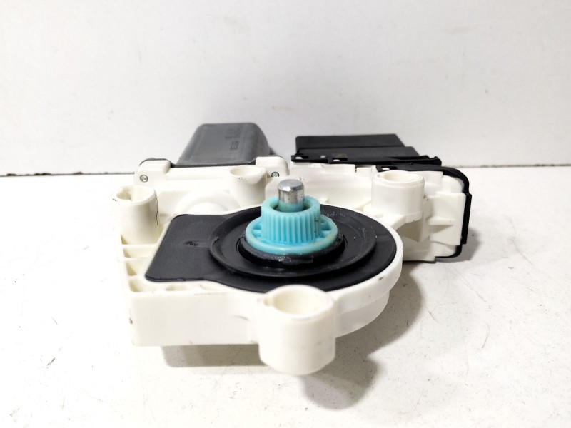 Recambio de motor elevalunas trasero derecho para seat leon (1p1) 1.4 tsi referencia OEM IAM 3C0959704E  